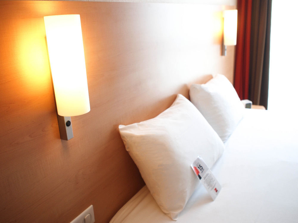 Ibis Bordeaux Saint Emilion Hotel Exterior photo